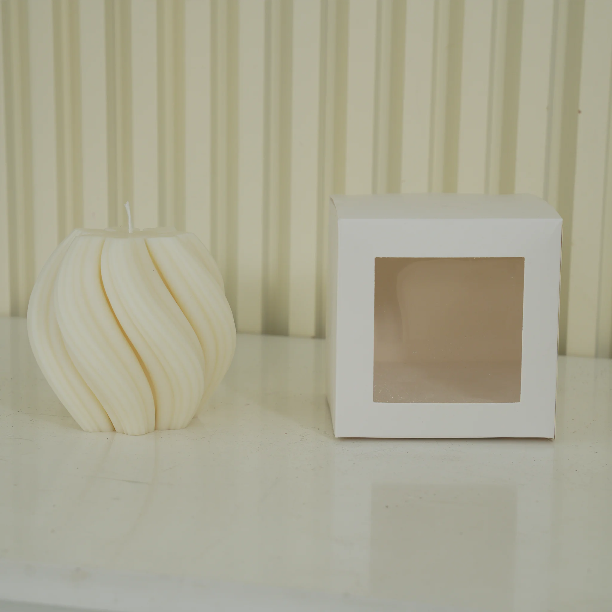 Minimal white decorative candle for home decor available for delivery in Dubai Abu Dhabi Sharjah UAE