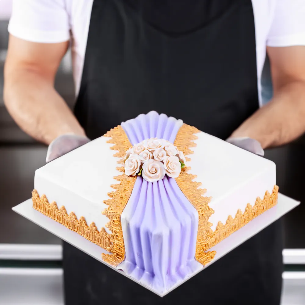 Lavender Dupatta fondant cake perfect