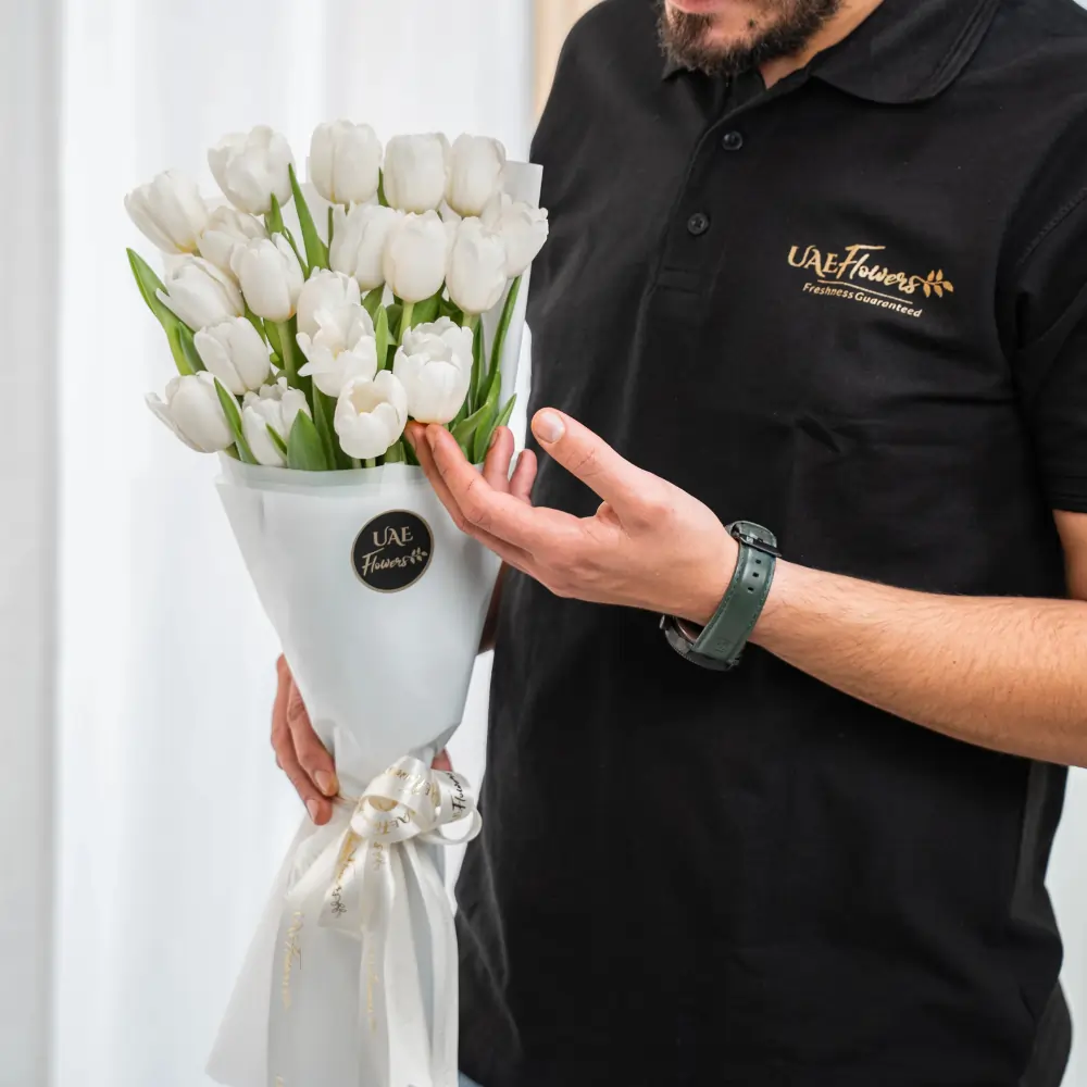 bouquet of 20 white tulips